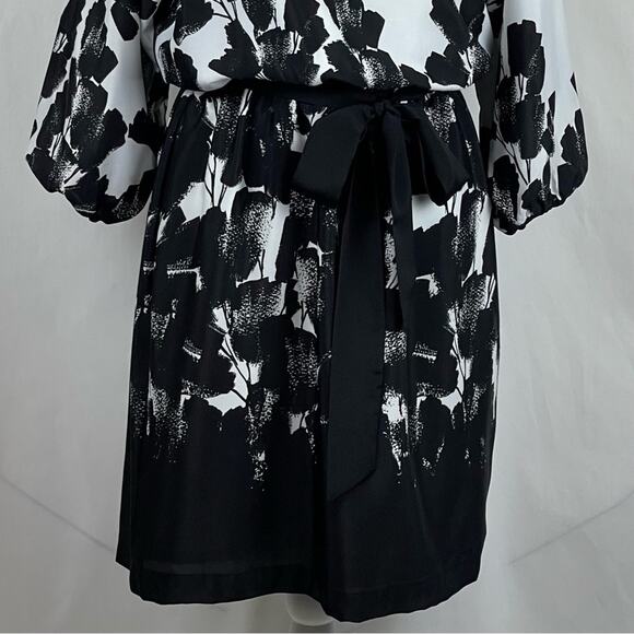 White House Black Market Floral Women's Feminine Blouson Dress NWOT Size M - Picture 4 of 14